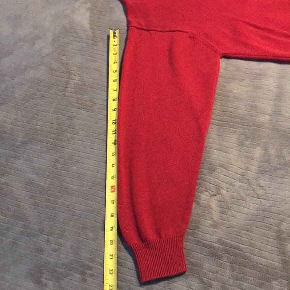 Eddie Bauer V neck sweater - Picture 7 of 7